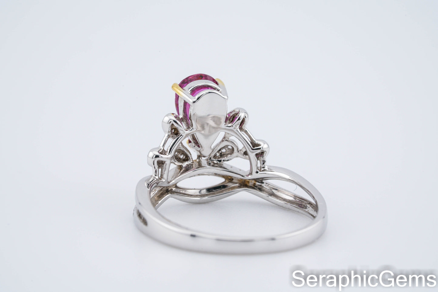 18k Gold Diamond-Set Purple Sapphire Ring