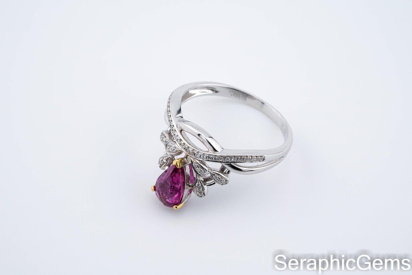 18k Gold Diamond-Set Purple Sapphire Ring