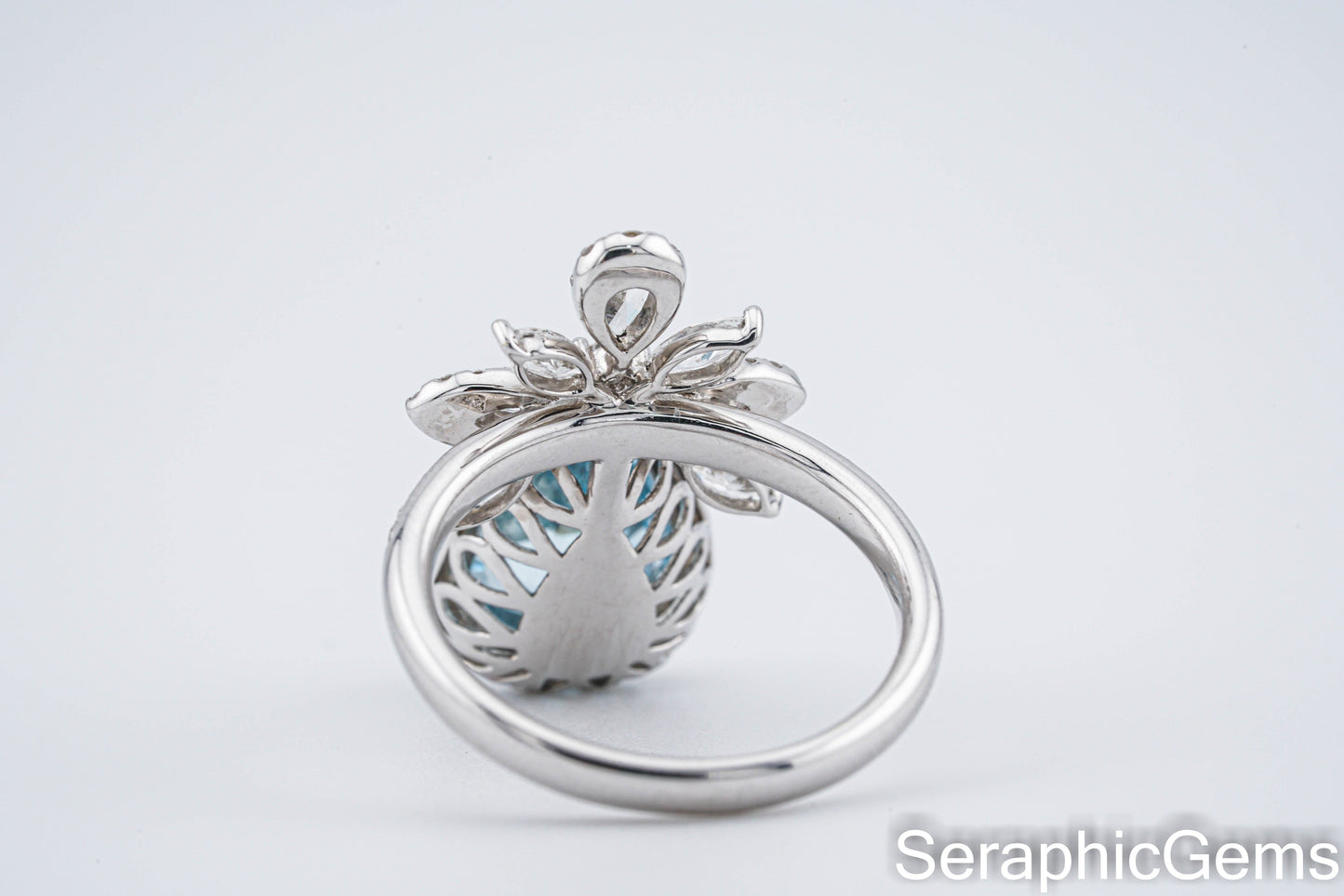 Santa Maria Aquamarine Ring,18K Gold with Natural Diamond Setting
