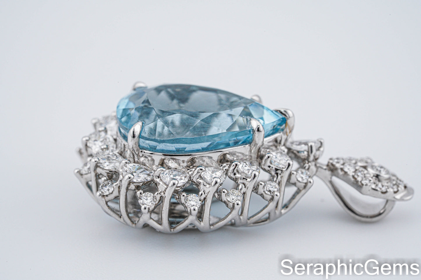 Santa Maria Aquamarine Ring,18K Gold with Natural Diamond Setting