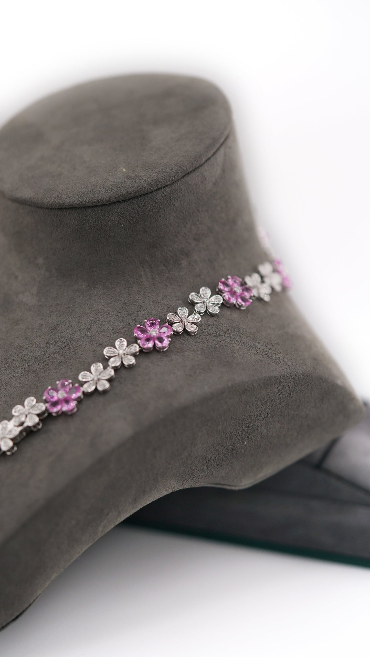 Transform Your Elegance: A Luxurious Padparadscha Sapphire Set for Every Occasion